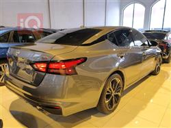 نيسان ألتيما